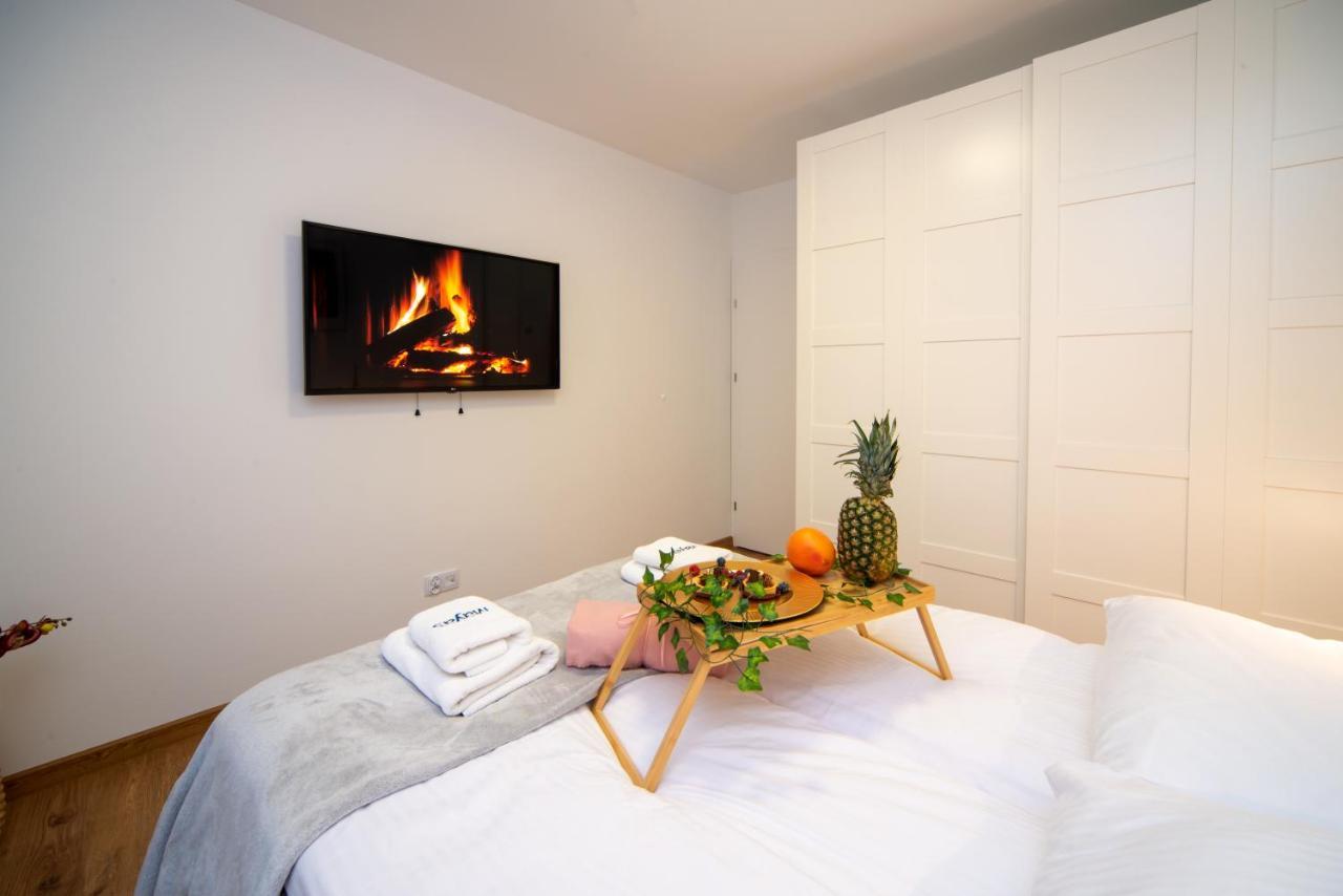 Maya'S Flats & Resorts 49 - Spacious 3 Rooms Apartment In Szafarnia Гданск Екстериор снимка