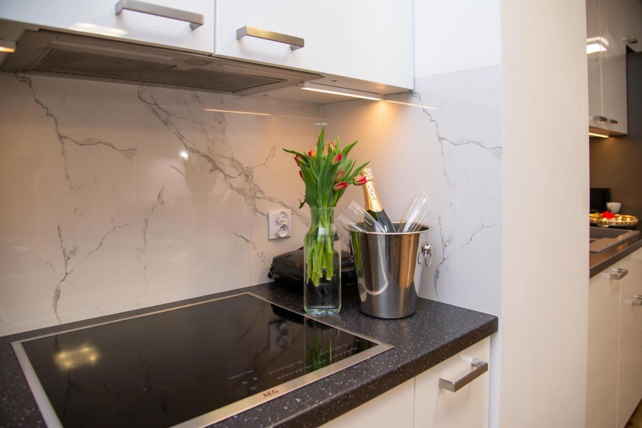 Maya'S Flats & Resorts 49 - Spacious 3 Rooms Apartment In Szafarnia Гданск Екстериор снимка